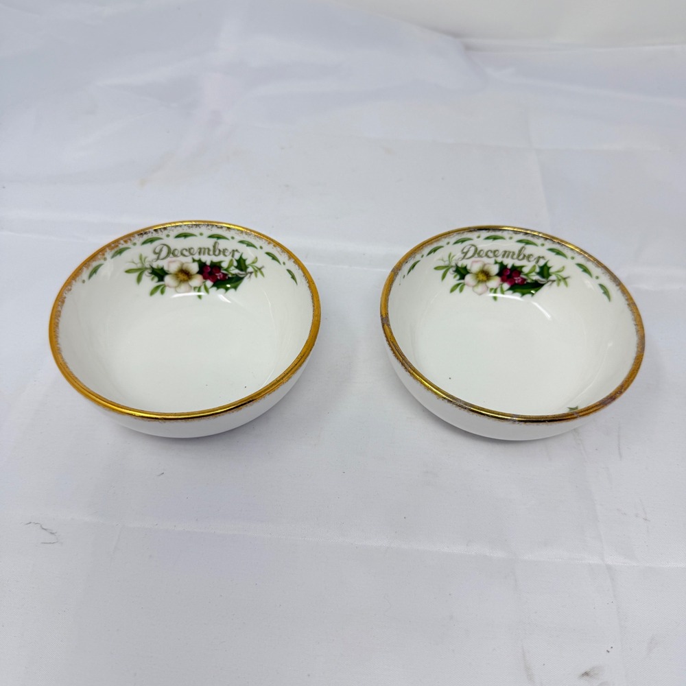 Royal Albert December Holiday Christmas Finger Bowl 3 3/4" England Set of 2